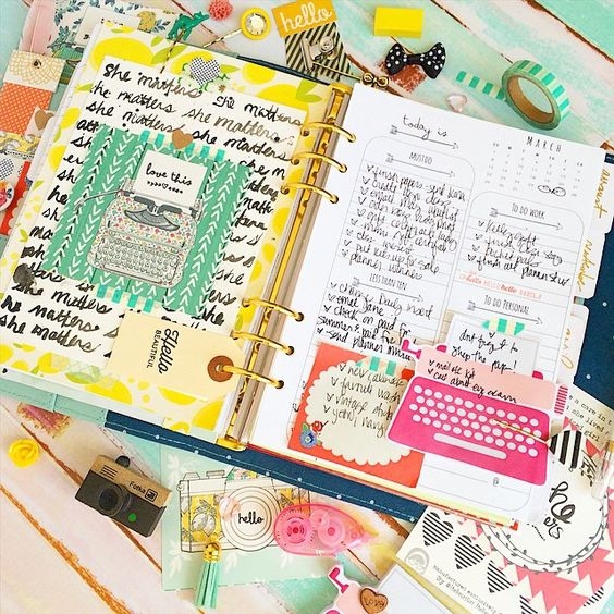 Adımın Ne Olduğu Önemsiz Ben Bir Kırtasiye Bağımlısıyım